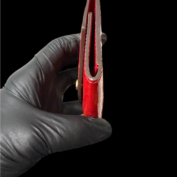 Louis Vuitton Red Vernis Key Holder Case (A190) - Picture 4 of 9